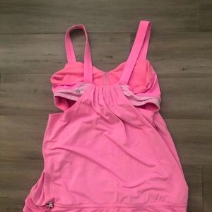 Lululemon workout tank